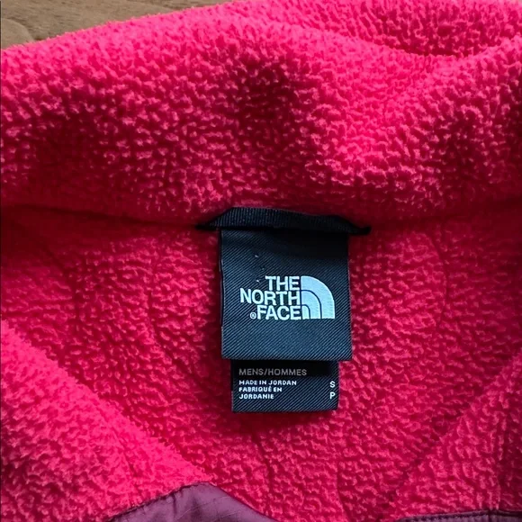 The North Face Royal Arch 1/4 snap fleece pullover.